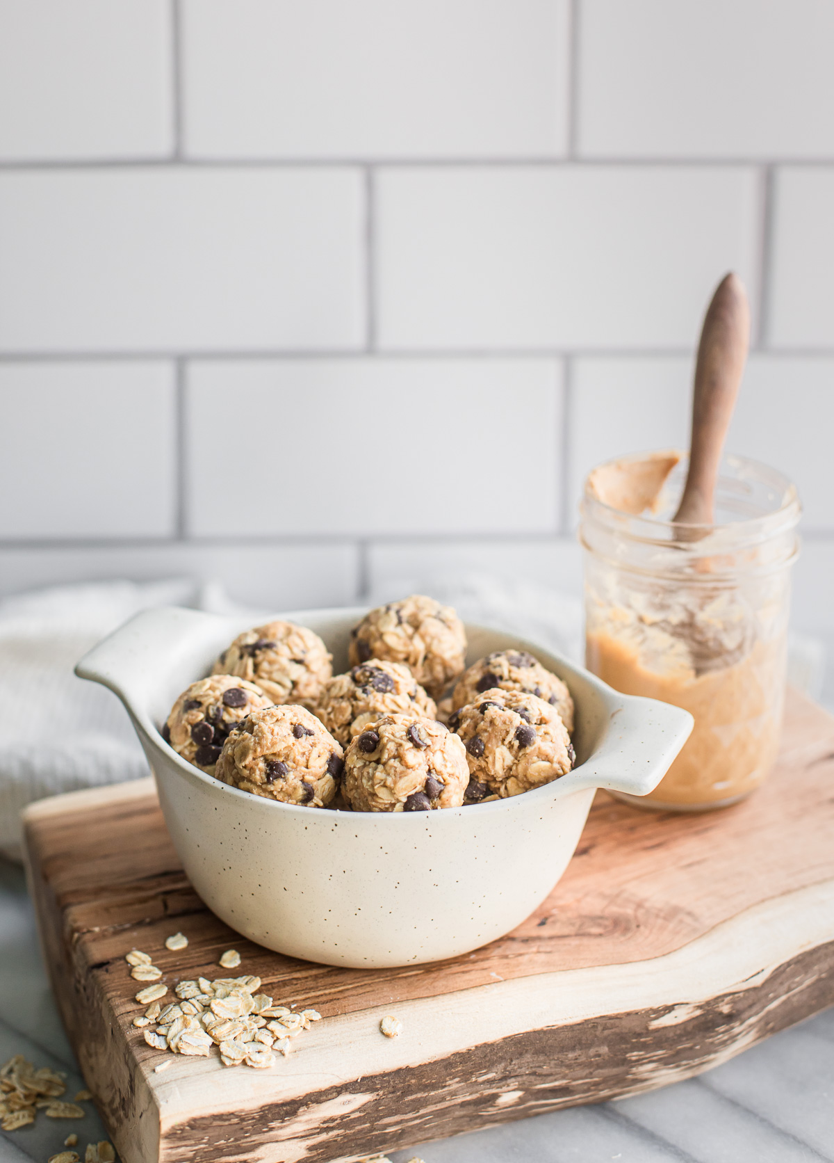 Oatmeal Cookie Energy Bites (Gluten free, Dairy free)